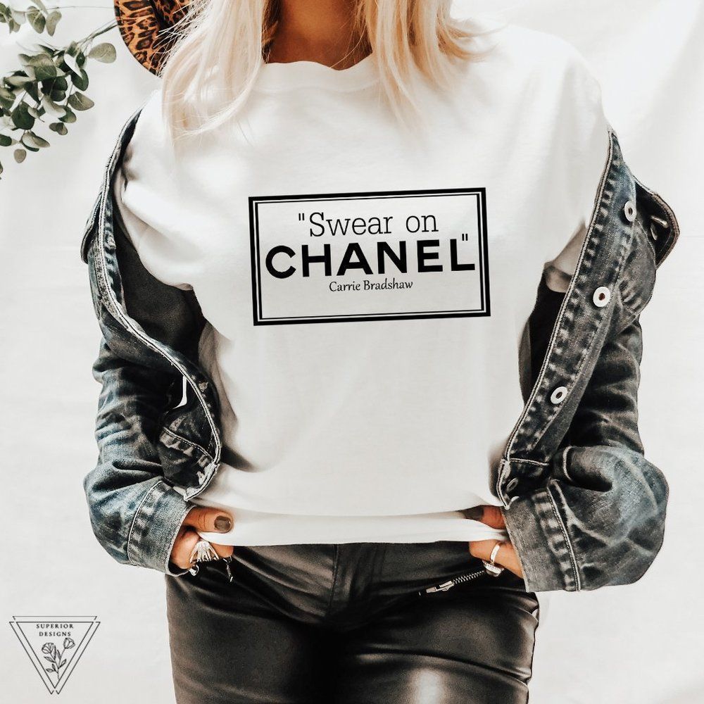 Swear on chanel sex in the city graphic  T-shirt